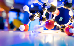 李克強(qiáng)：通過(guò)發(fā)展“互聯(lián)網(wǎng)+醫(yī)療”、醫(yī)聯(lián)體等 將優(yōu)質(zhì)醫(yī)療資源下沉